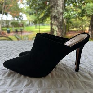 Veronica Beard Lisa Black Suede Stiletto Mules Size 5. Gorgeous!!Pointy Toe